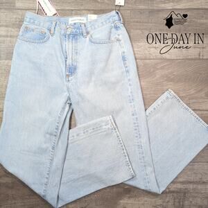 Aritzia Denim Forum Farrah High Rise Wide Leg Jeans Size 8